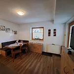 Alpina By Interhome アパート フィンケンベルク